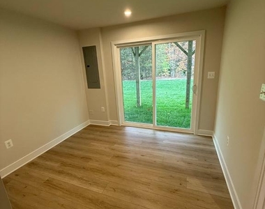 6932 Braxton Springs Way - Photo Thumbnail 3