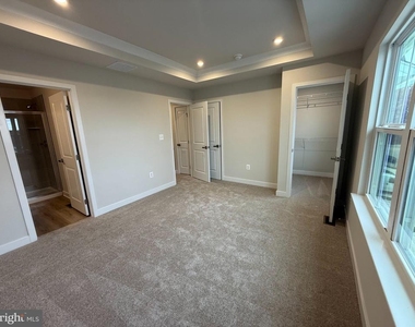 6932 Braxton Springs Way - Photo Thumbnail 17