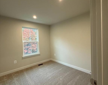 6932 Braxton Springs Way - Photo Thumbnail 23