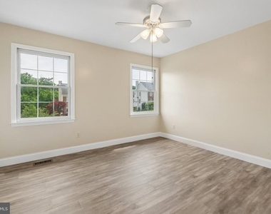 16069 Olmstead Lane - Photo Thumbnail 9