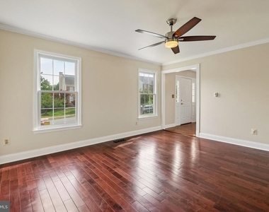 16069 Olmstead Lane - Photo Thumbnail 15