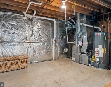 16069 Olmstead Lane - Photo Thumbnail 24
