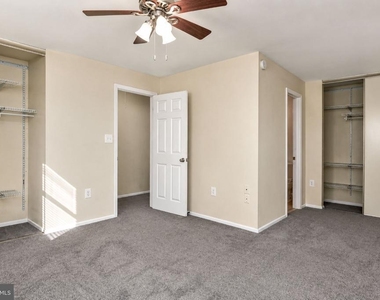 3176 Vanderbilt Court - Photo Thumbnail 7