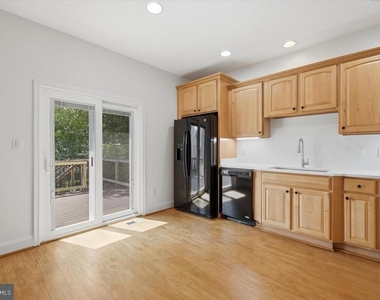 8928 Brewer Creek Place - Photo Thumbnail 11
