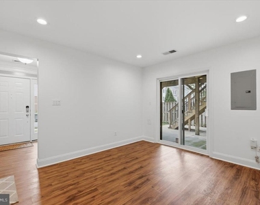 8928 Brewer Creek Place - Photo Thumbnail 6