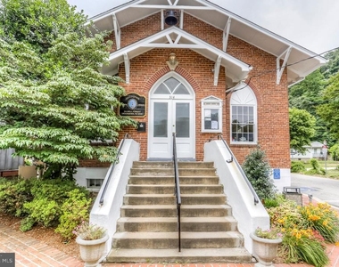 1567 Renate Drive - Photo Thumbnail 41