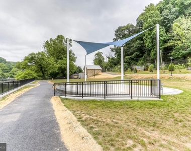 1567 Renate Drive - Photo Thumbnail 42