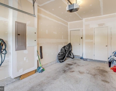 1567 Renate Drive - Photo Thumbnail 28