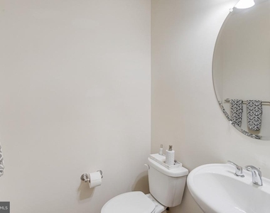 1567 Renate Drive - Photo Thumbnail 16