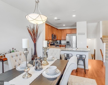 1567 Renate Drive - Photo Thumbnail 5