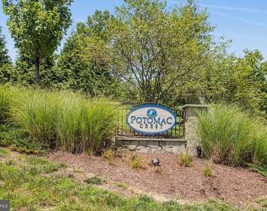 1567 Renate Drive - Photo Thumbnail 1