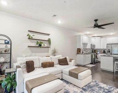 23255 Milltown Knoll Square - Photo Thumbnail 8