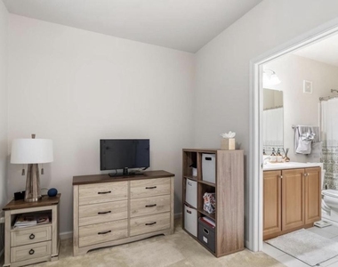 23255 Milltown Knoll Square - Photo Thumbnail 16