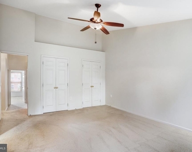 20913 Sandstone Square - Photo Thumbnail 34