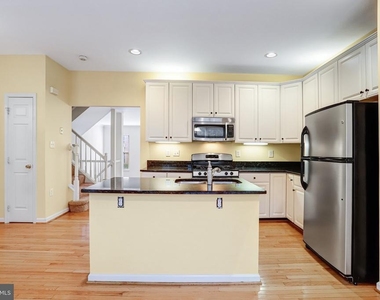 20913 Sandstone Square - Photo Thumbnail 12