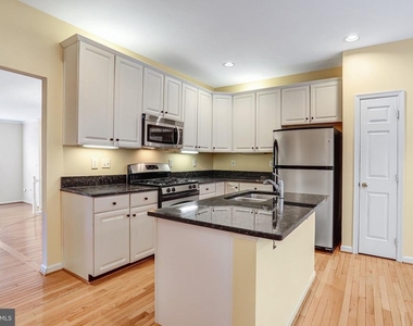 20913 Sandstone Square - Photo Thumbnail 15