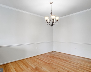 20913 Sandstone Square - Photo Thumbnail 7