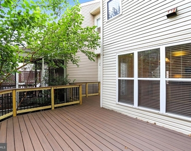 20913 Sandstone Square - Photo Thumbnail 24