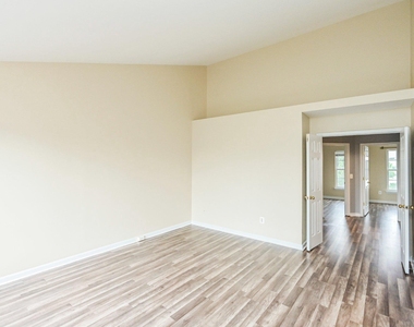 18541 Sierra Springs Square - Photo Thumbnail 18