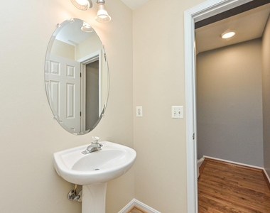 18541 Sierra Springs Square - Photo Thumbnail 16