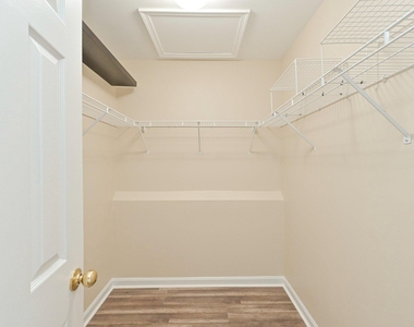 18541 Sierra Springs Square - Photo Thumbnail 21