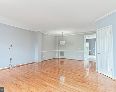 18541 Sierra Springs Square - Photo Thumbnail 1