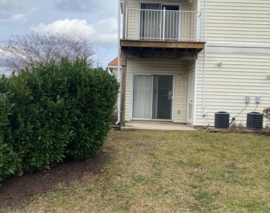 2490 Quick Street - Photo Thumbnail 23