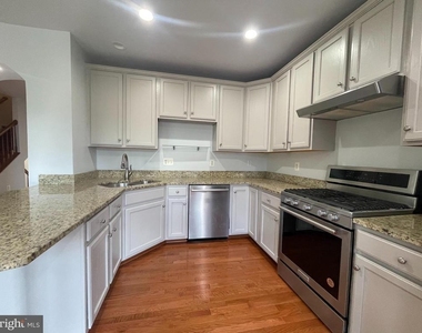 6173 Derring Street - Photo Thumbnail 11