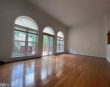 6173 Derring Street - Photo Thumbnail 3