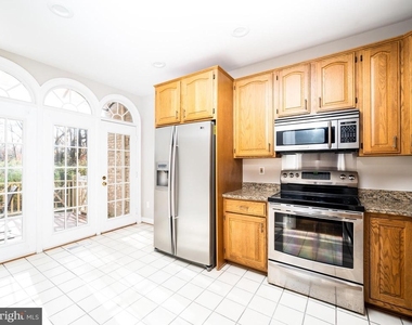 2155 Wolftrap Court - Photo Thumbnail 11
