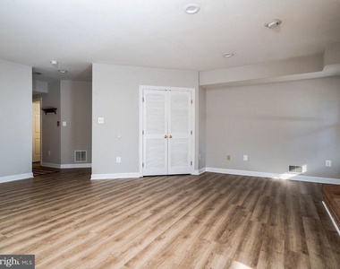 2155 Wolftrap Court - Photo Thumbnail 31