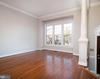 2155 Wolftrap Court - Photo Thumbnail 4