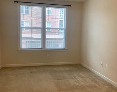 13723 Neil Armstrong Avenue - Photo Thumbnail 7