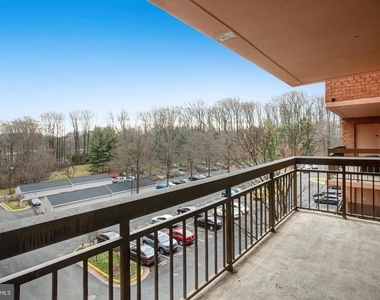 2230 George C Marshall Drive - Photo Thumbnail 6