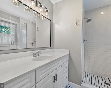 723 Forest Ridge Drive - Photo Thumbnail 18