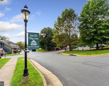 723 Forest Ridge Drive - Photo Thumbnail 27