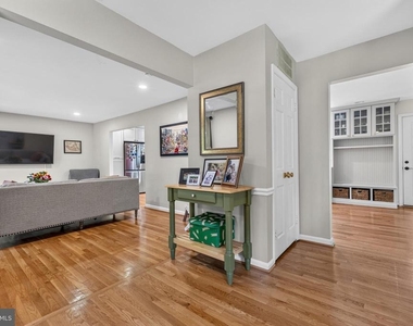 723 Forest Ridge Drive - Photo Thumbnail 1
