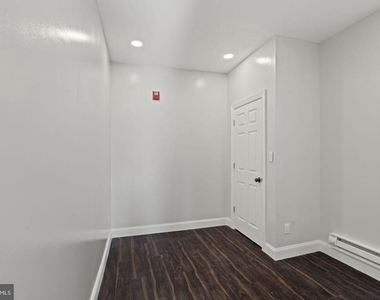 5237 Chester Avenue - Photo Thumbnail 25