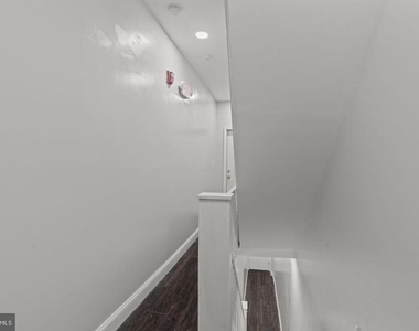 5237 Chester Avenue - Photo Thumbnail 13