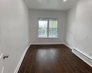 537 E Tulpehocken Street E - Photo Thumbnail 3
