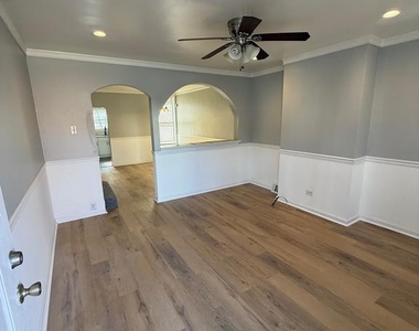 2140 E Ann Street - Photo Thumbnail 5