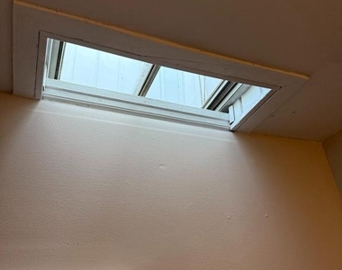 5536 Ridge Avenue - Photo Thumbnail 11