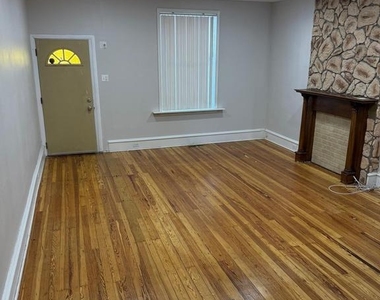 5536 Ridge Avenue - Photo Thumbnail 1
