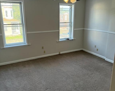 5536 Ridge Avenue - Photo Thumbnail 5