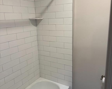 5536 Ridge Avenue - Photo Thumbnail 10