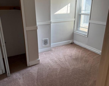 5536 Ridge Avenue - Photo Thumbnail 7