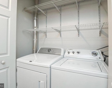 315 Village Walk - Photo Thumbnail 16