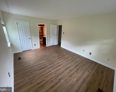 208 Old Forge Crossing - Photo Thumbnail 30