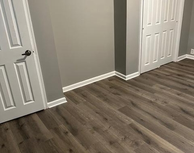 13 N Walnut Street - Photo Thumbnail 4