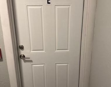 13 N Walnut Street - Photo Thumbnail 2